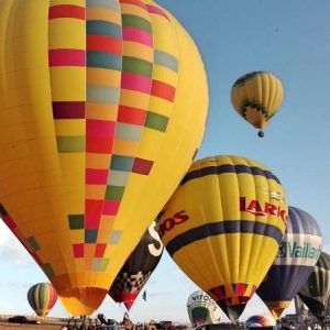 Campo de despegue en el Festival del Globos de Segovia