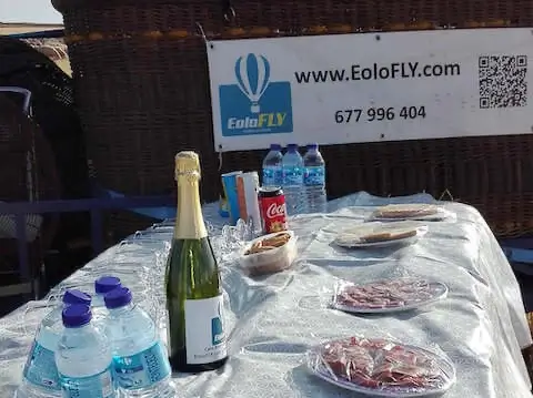Viajes y Paseos en globo Aerostático - Picnic