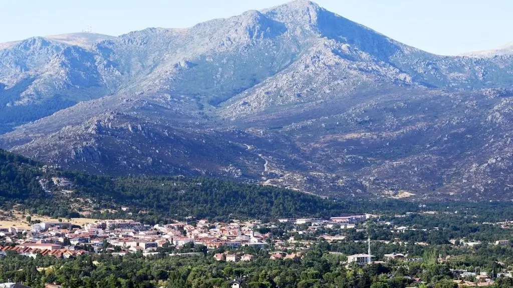 5 excursiones imprescindibles en Madrid - Sierra del Guadarrama