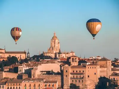 Vuelo en globo y menú en Segovia - Página