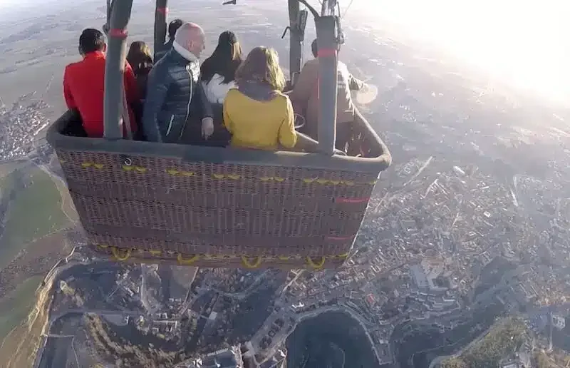 Viajes y Paseos en globo Aerostático - Vistas desde el cómodo viaje en globo