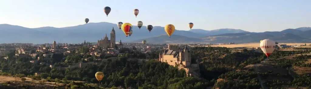 Tours imprescindibles en Segovia - Vuelos en globo
